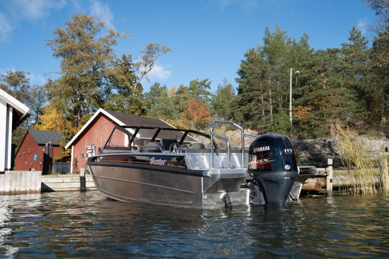 Buster XL VMAX aluminium powerboat with Yamaha V MAX SHO outboard engine