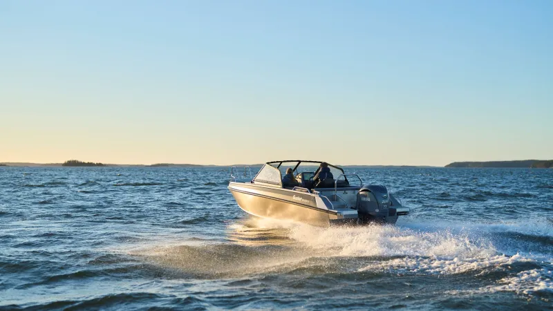 Buster Magnum aluminium boat