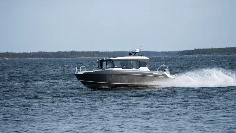 Buster Magnum Cabin aluminium boat