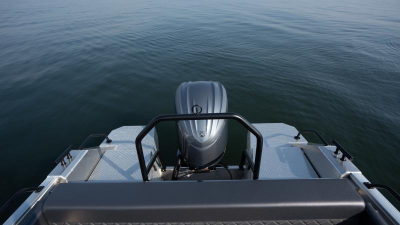 Buster Magnum aluminium boat